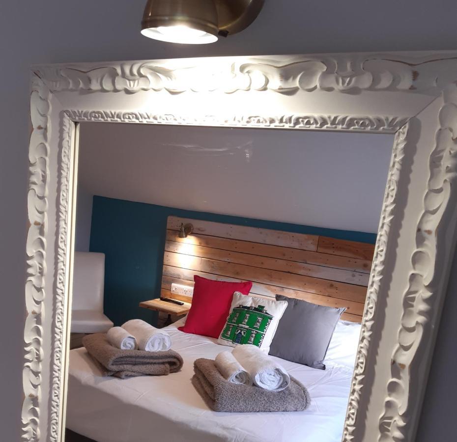 Cotswold Aparthotel Stroud  Dış mekan fotoğraf