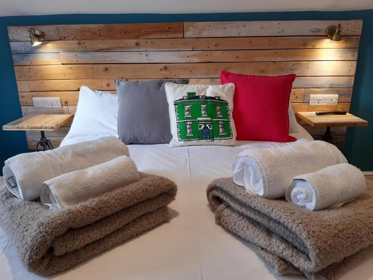 Cotswold Aparthotel Stroud  Dış mekan fotoğraf